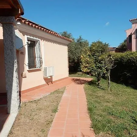 Iara Villa *