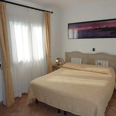 Iara Villa *