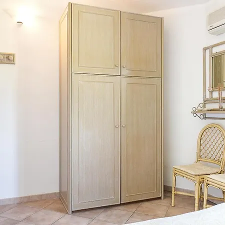 Iara Villa *